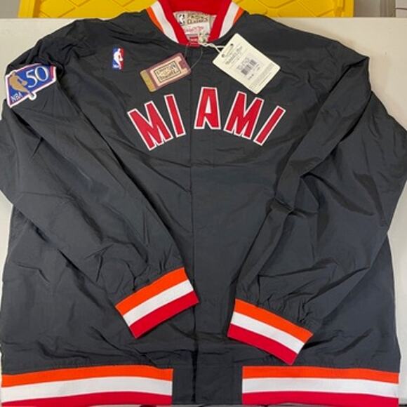 Miami Heat Mitchell & Ness Authentic Warm Up Jacket - Picture 1 of 2